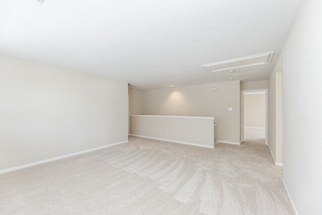 Building Photo - 15831 Crooked Arrow Dr