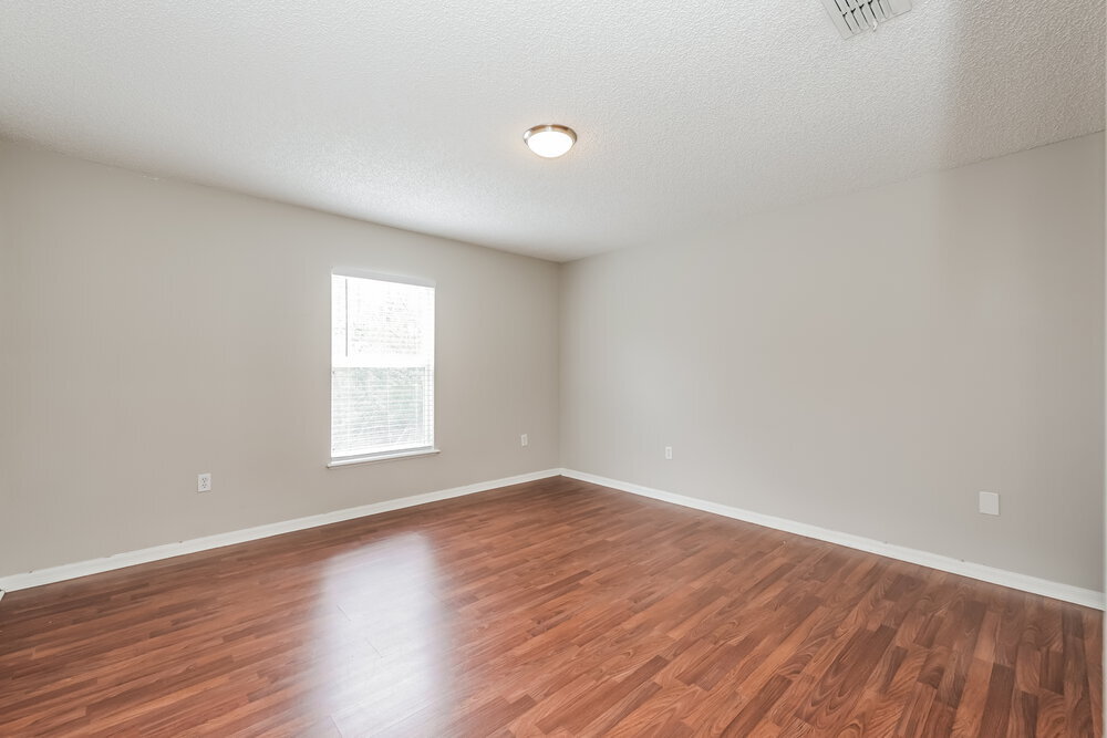 Building Photo - 30426 Birdhouse Dr
