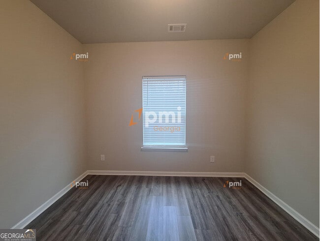 Building Photo - 145 Loudoun Dr