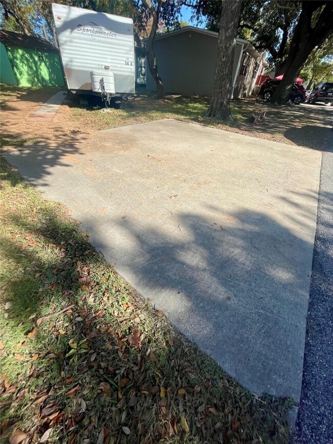 Building Photo - 728 S Shanks St