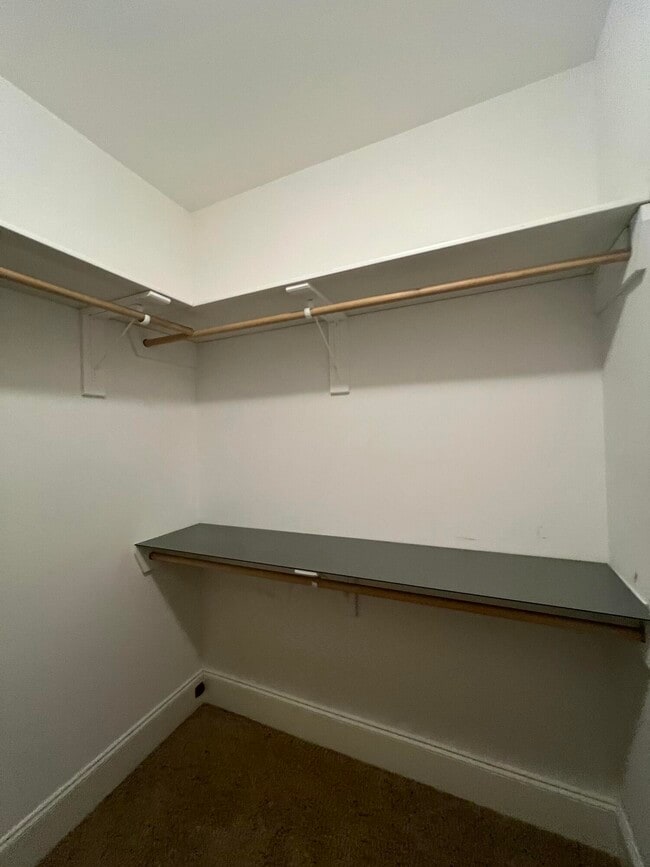 Building Photo - 2105 Harborview Dr
