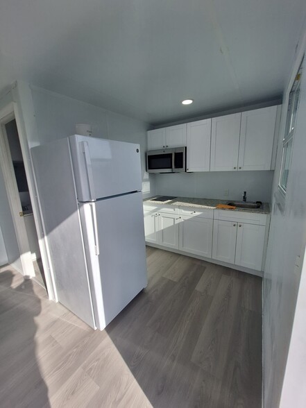 Building Photo - 13241 SW 27th St