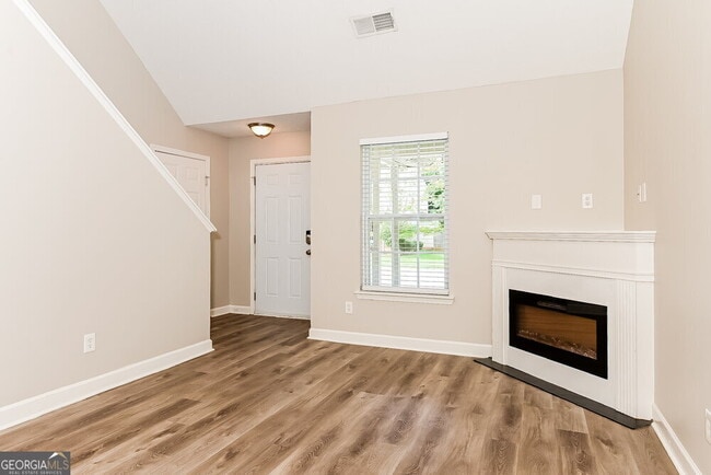 Building Photo - 132 Lossie Ln