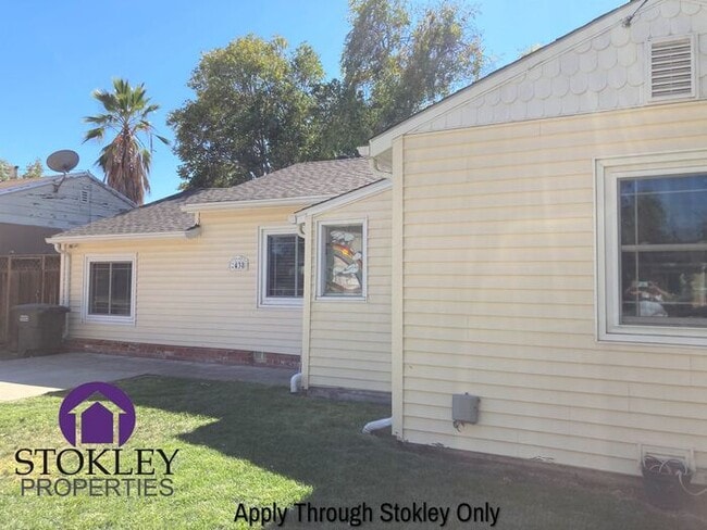 Building Photo - 2438 Upland Dr