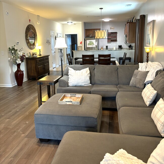 Building Photo - 6253 Catalina Dr