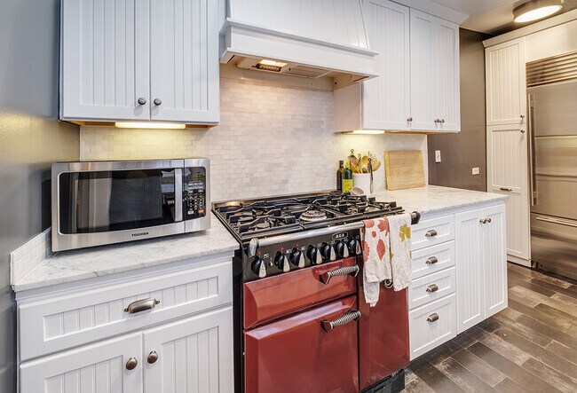 Building Photo - 18 Orben Pl