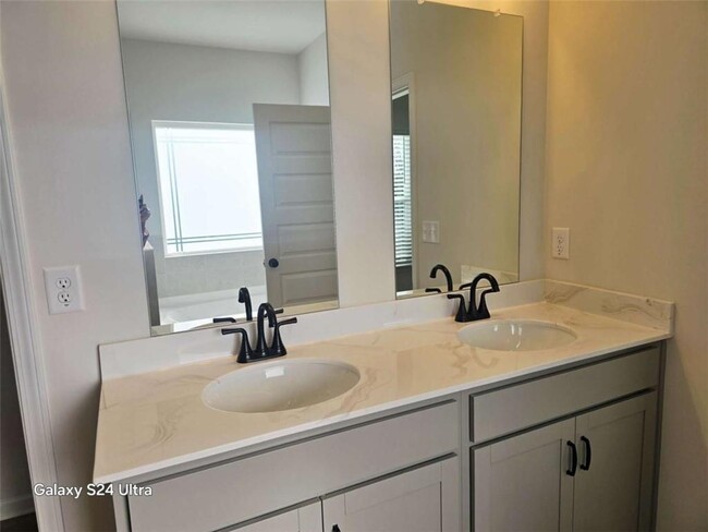 Building Photo - 2625 Ravencliff Dr