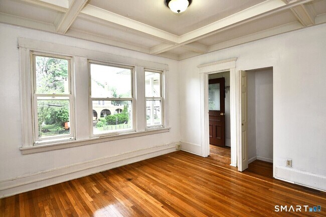 Building Photo - 2455 North Ave