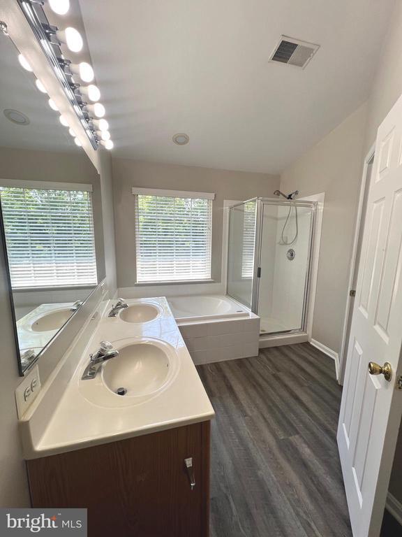 Building Photo - 15697 Palermo Terrace