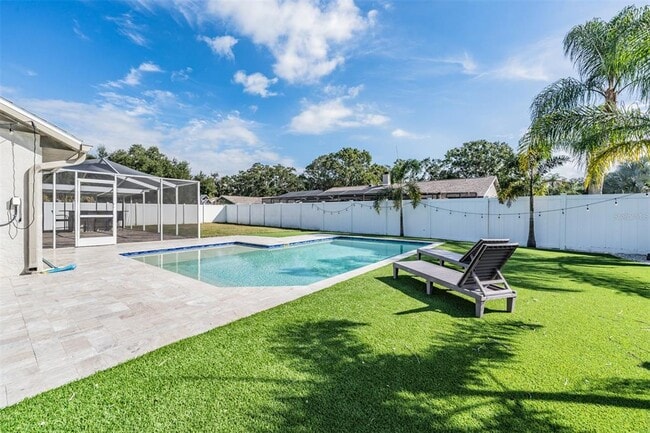 Building Photo - 714 Satin Leaf Ave