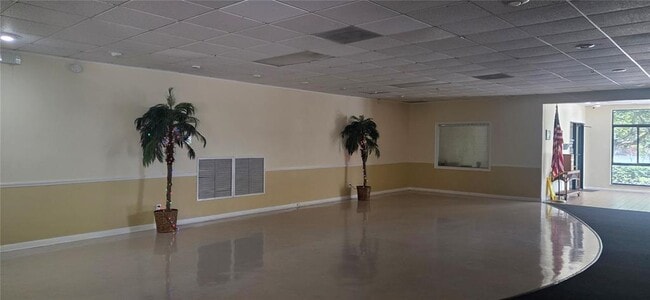 Building Photo - 2101 Fox Chase Blvd