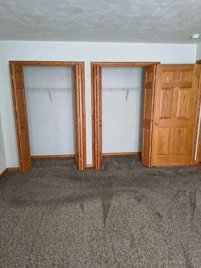 Building Photo - 1059 Rock Ledge Ln
