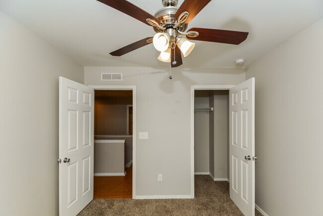 Building Photo - 4912 Sweet Shade Trail