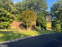 Building Photo - 51 Elfman Dr