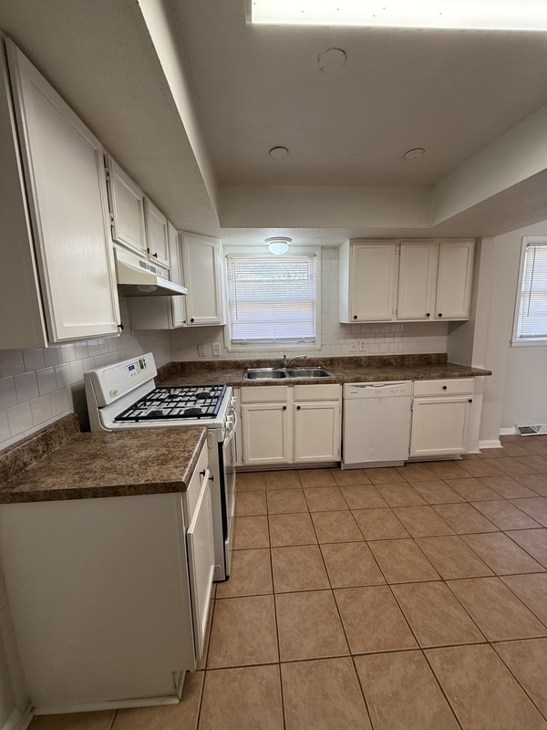 Building Photo - 3616 Hester Ln NW