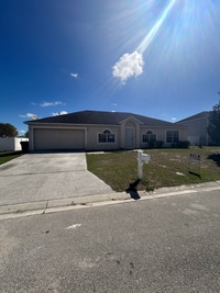 Building Photo - South Lakeland Rental!