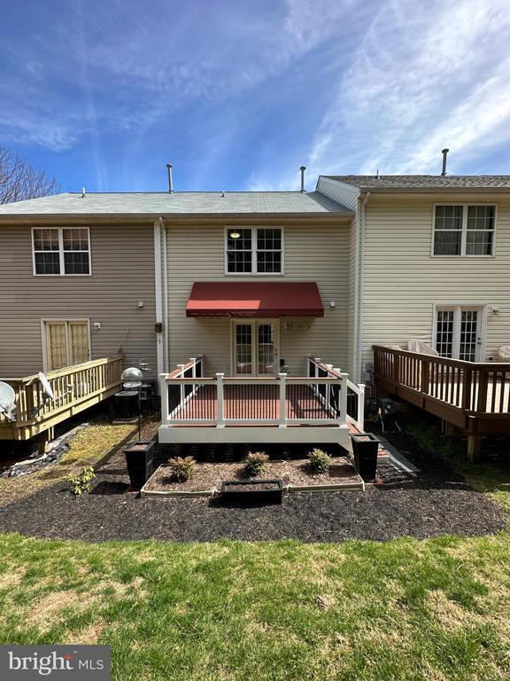 Building Photo - 102 Ridge Ct