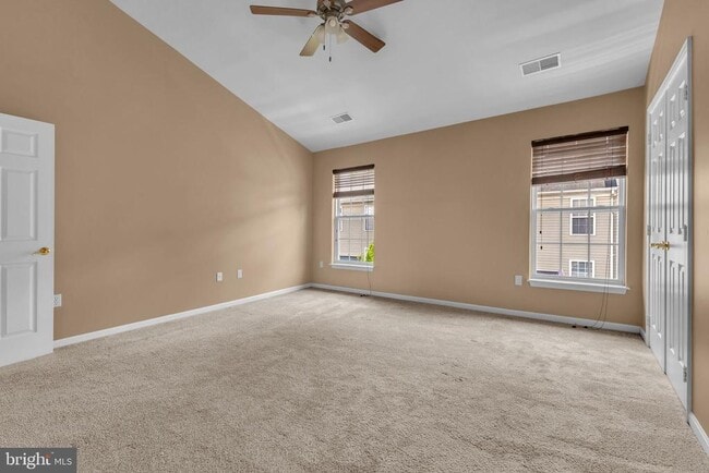 Building Photo - 5937 Kirkcaldy Ln