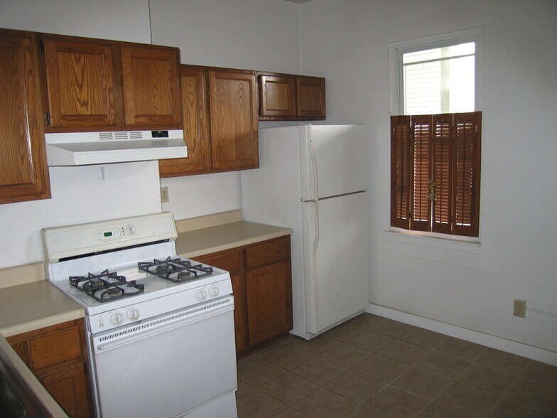 Building Photo - 3932 Howley St