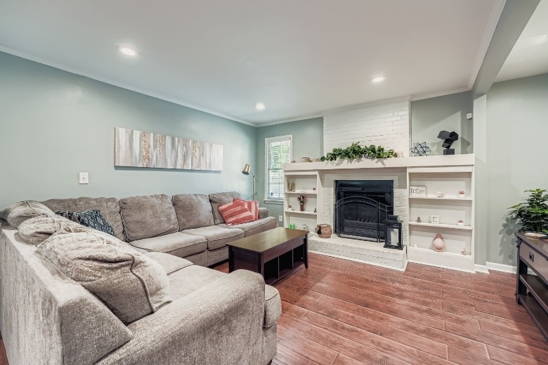 Building Photo - 2116 Trailwood Rd