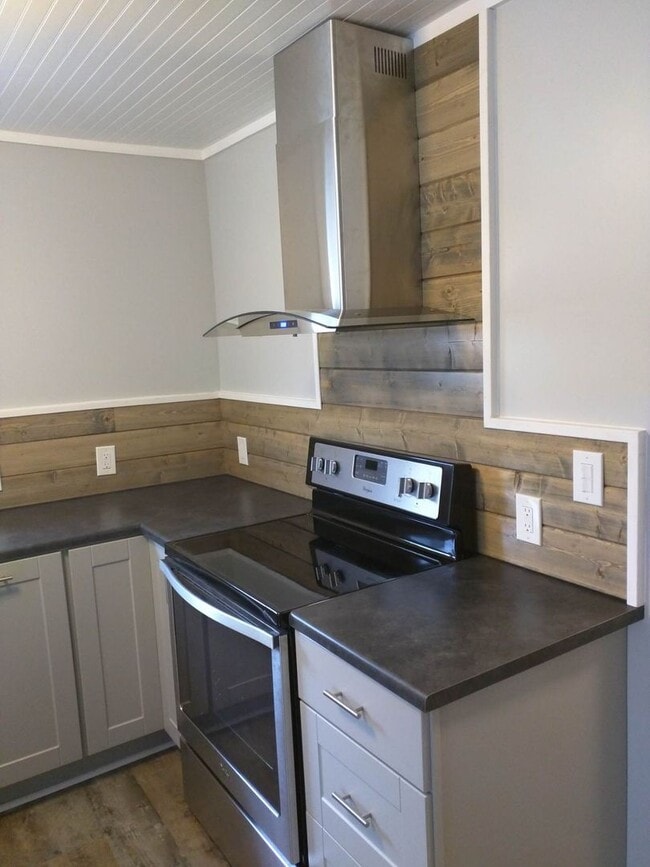 Building Photo - 9 Heatherly Dr