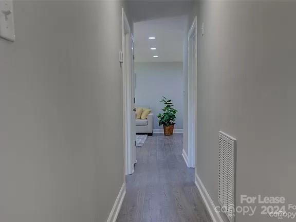 Building Photo - 1208 Fontana Ave