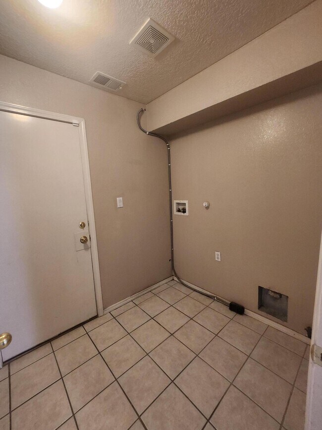 Building Photo - 8404 Casa Morena Ct NW