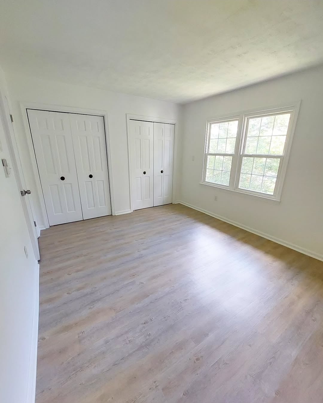 Building Photo - 586 Peachview Ln