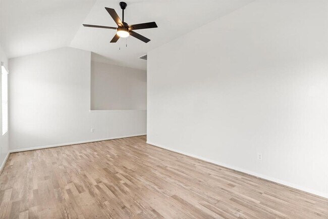 Building Photo - 2437 Aspen Dale Dr