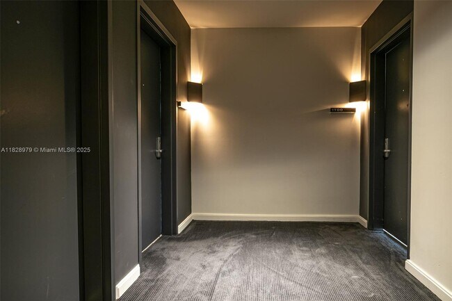 Building Photo - 335 S Biscayne Blvd