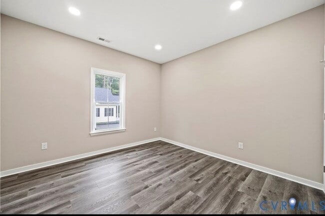 Building Photo - 11816 Shady Ln