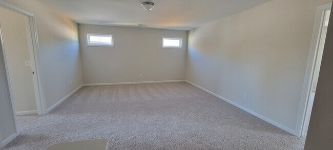 Building Photo - Brand new 5 bed room home in Chapin