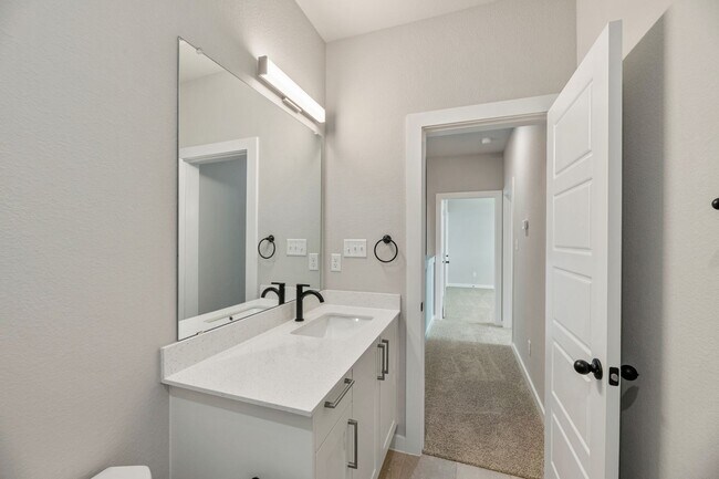 Building Photo - AVAILABLE NOW! CUL-DE-SAC TRIPLEX LOT LOCATED ON 1-ACRE IN MIDLOTHIAN, TX!