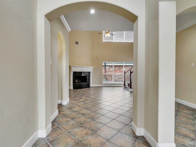 Building Photo - 4409 Juan Carlos Ct