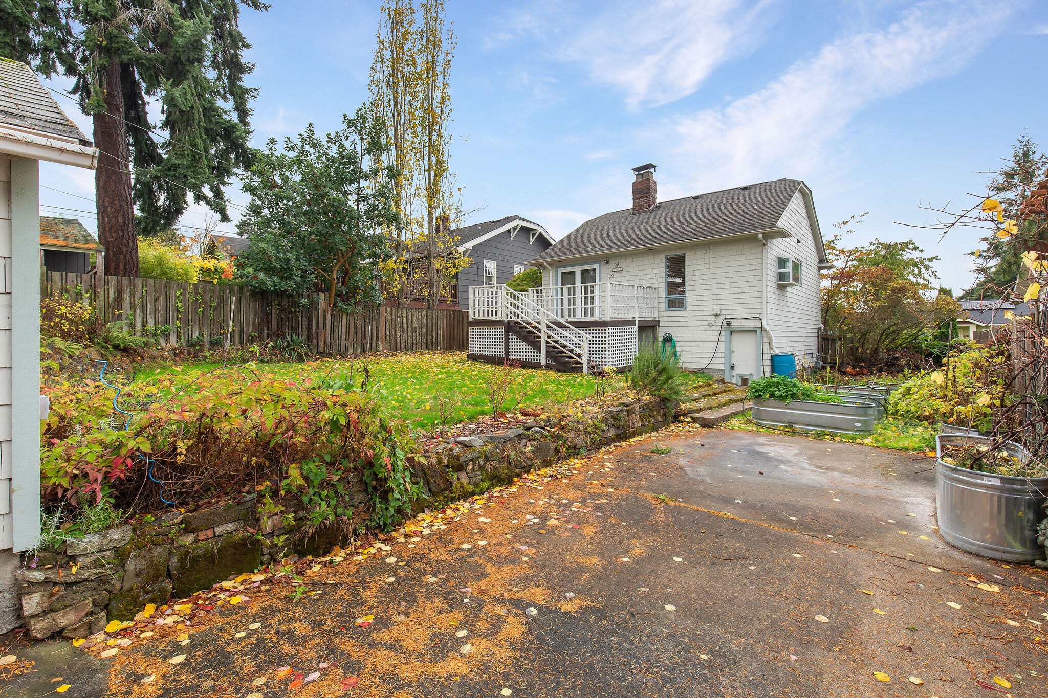 Building Photo - 6350 37th Ave SW