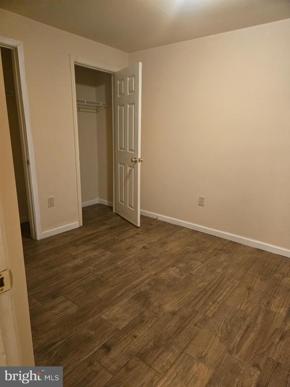 Building Photo - 4725 Pistachio Ln