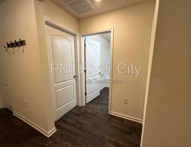 Building Photo - 9052 Bighorn Trl