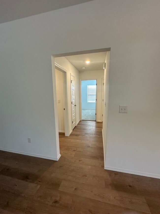 Building Photo - *Newly Built* 3 Bed 2 Bath 2 Car Garage
