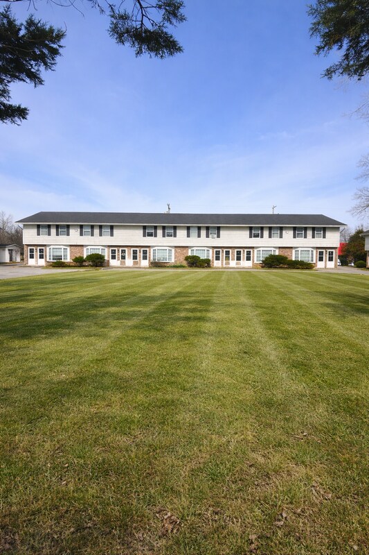 Building Photo - 2006 W Woodriver Dr