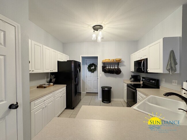 Building Photo - Spacious & Updated 3 Bedroom Home in Niceville-Near Eglin AFB!