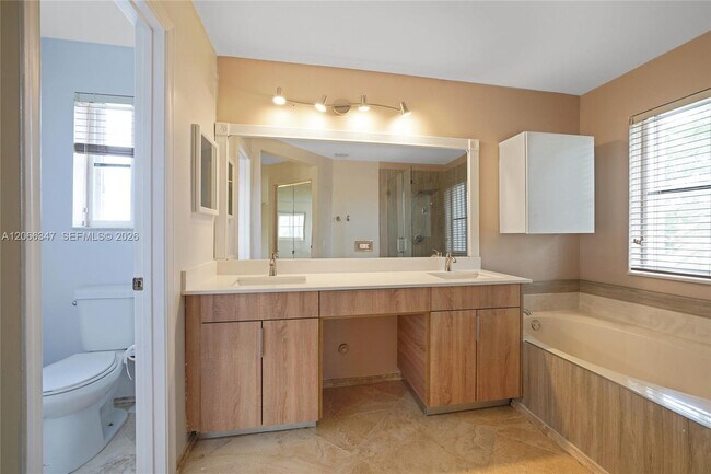 Building Photo - 4312 Laurel Ridge Cir
