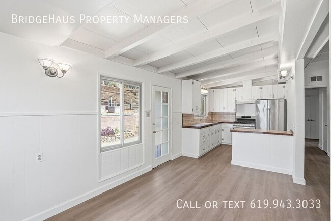 Building Photo - 7562 Zemco Dr