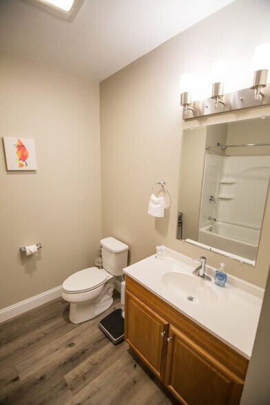 Building Photo - 140 Pearl St