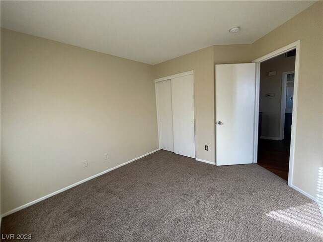 Building Photo - 2435 Ember Mist Ct