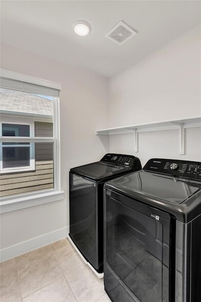 Building Photo - 15607 Ellinger Dr