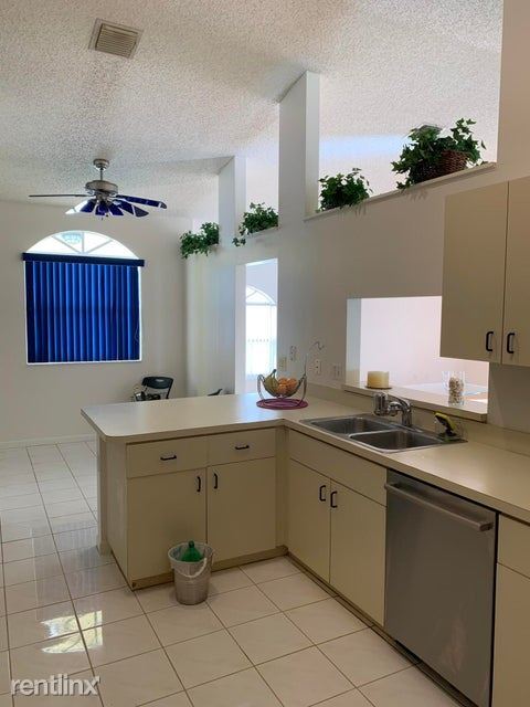 Building Photo - 3 br, 2 bath House - 202 Wedgewood Cir