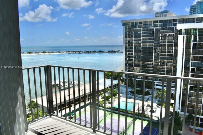 Building Photo - 1901 Brickell Ave