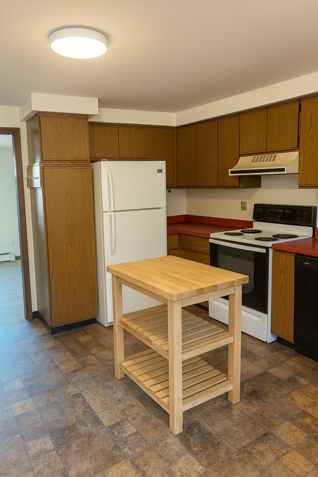 Kitchen, lots of cabinets - 4 Poland Rd