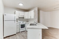 Building Photo - Stylish Condo Near the Strip & Convention Center!