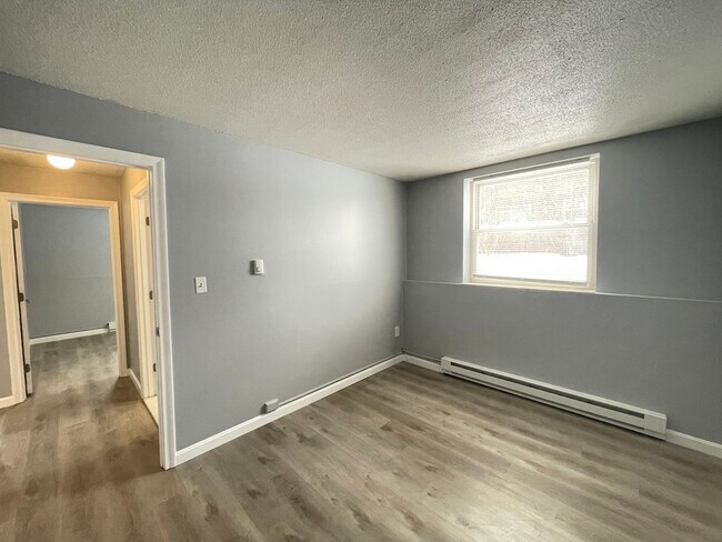 Building Photo - 181 Loudon Rd